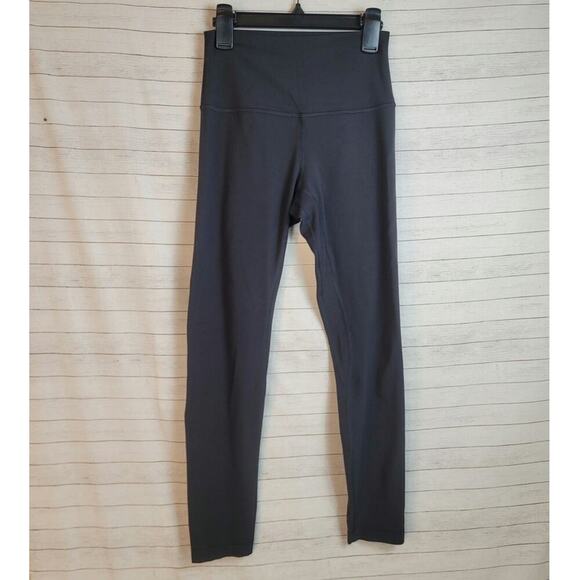 LULULEMON WUNDER UNDER IN BLACK, SZ 4 - Picture 1 of 12
